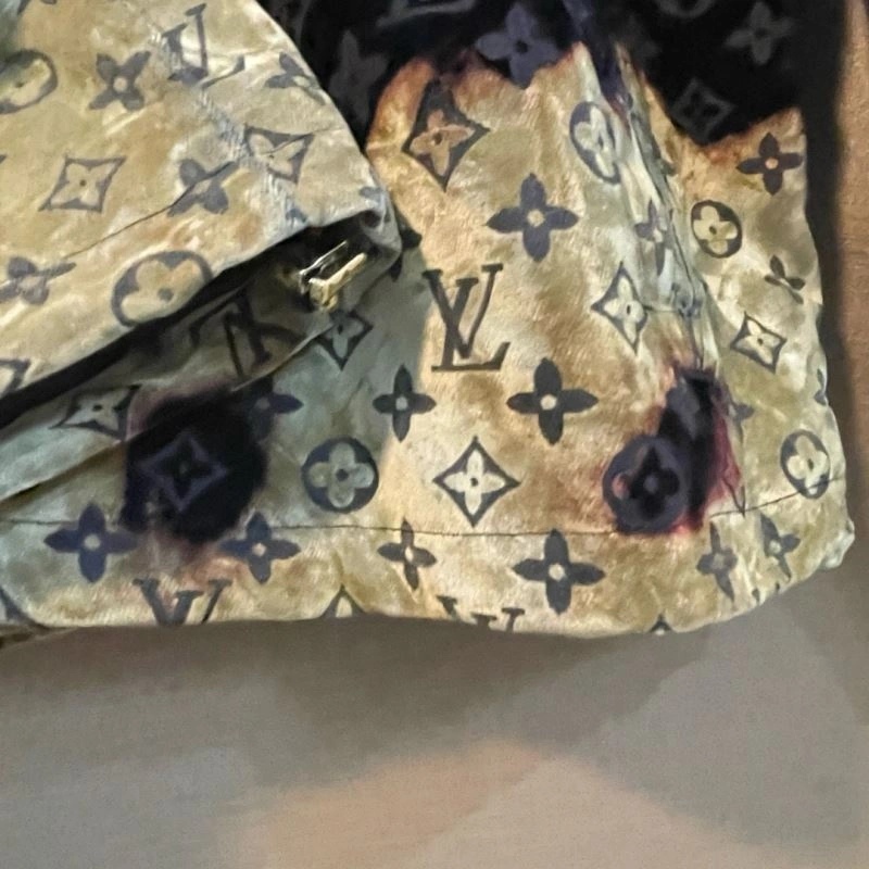 Tailored Louis Vuitton Outwear 138672