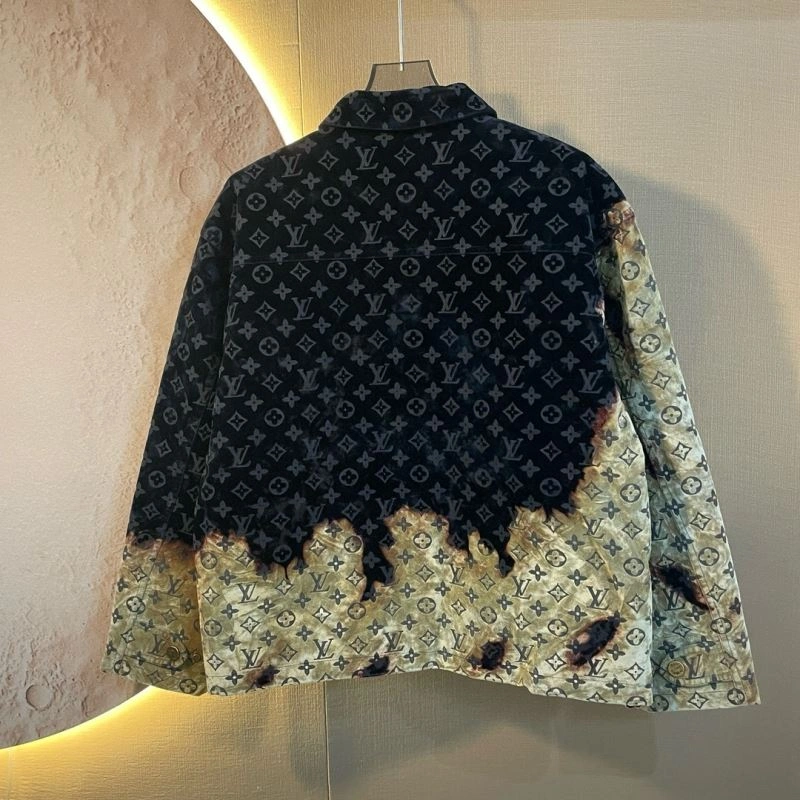 Tailored Louis Vuitton Outwear 138672