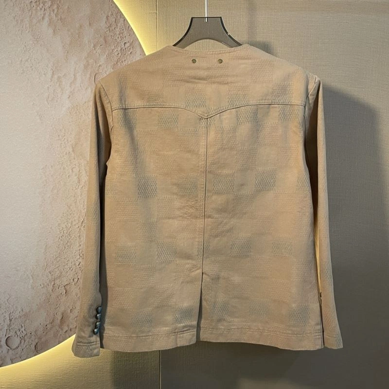 Fashionable Louis Vuitton Outwear 138666