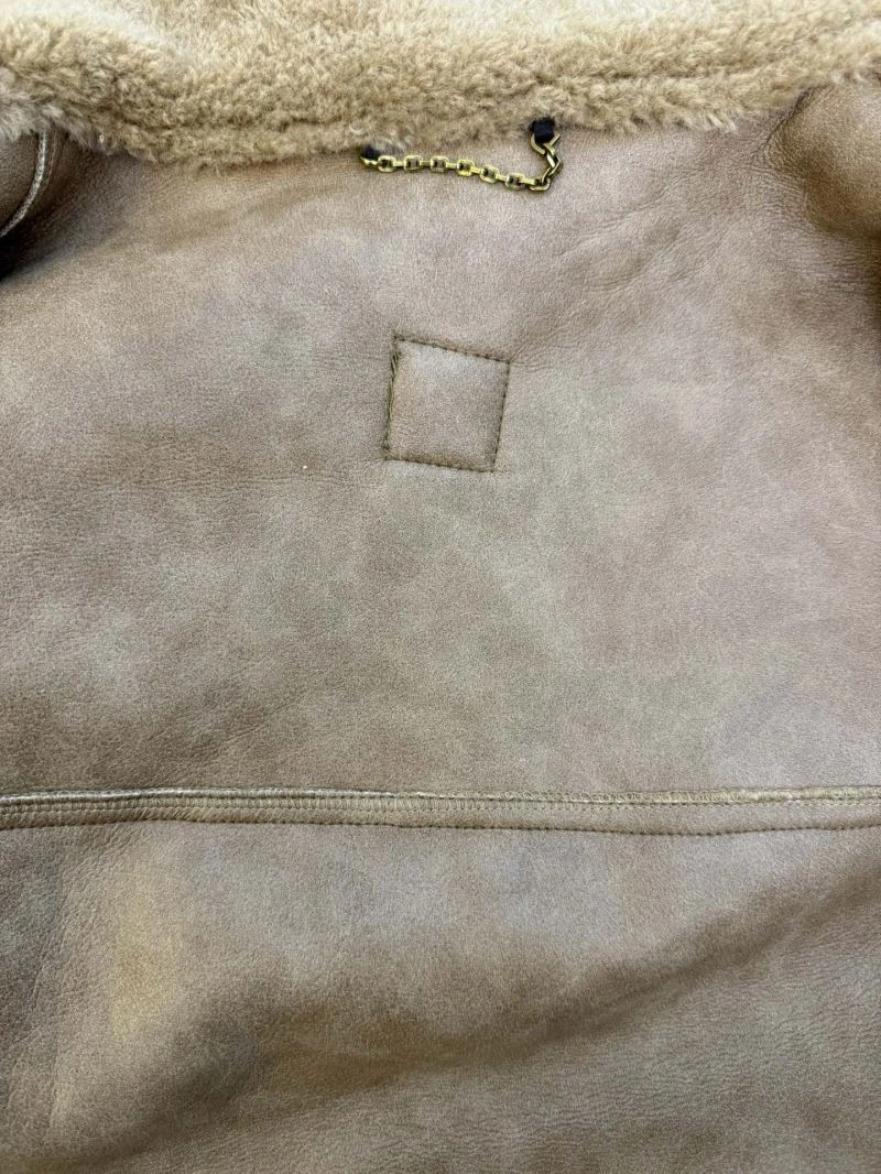 Functional Louis Vuitton Outwear 138655