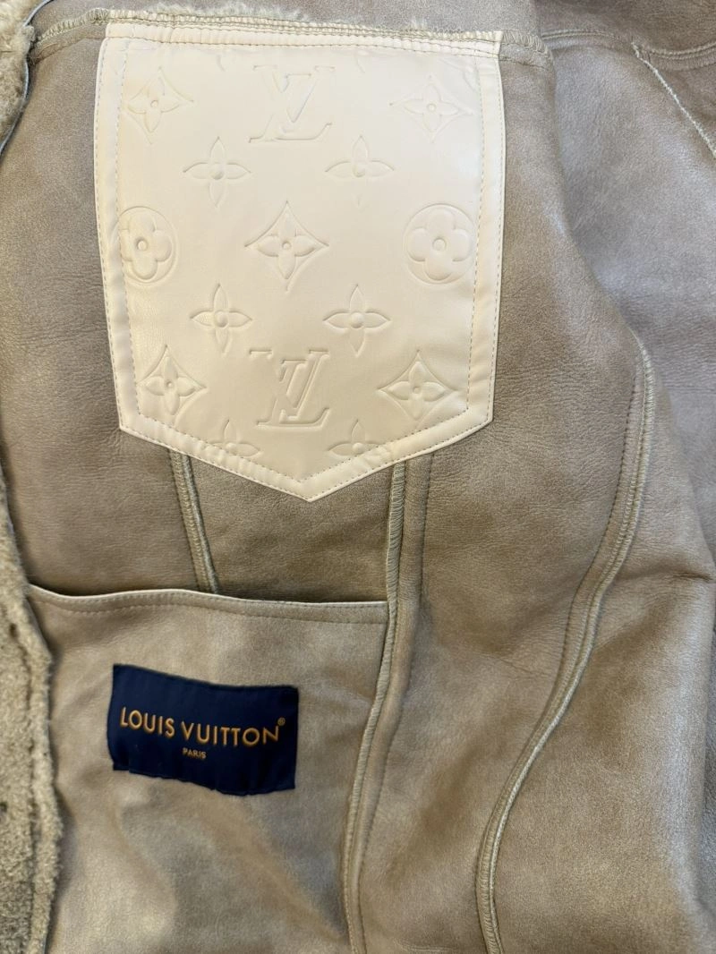 Functional Louis Vuitton Outwear 138655