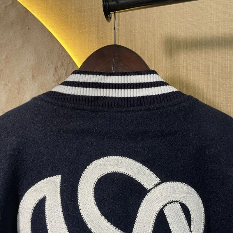 Neat Louis Vuitton Outwear 138662