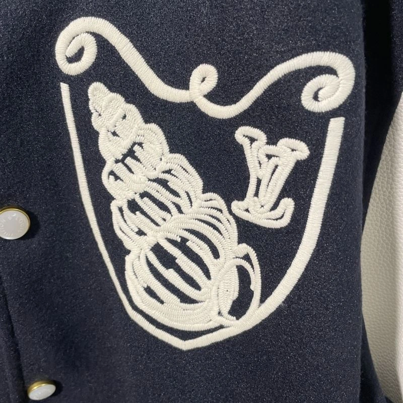 Neat Louis Vuitton Outwear 138662