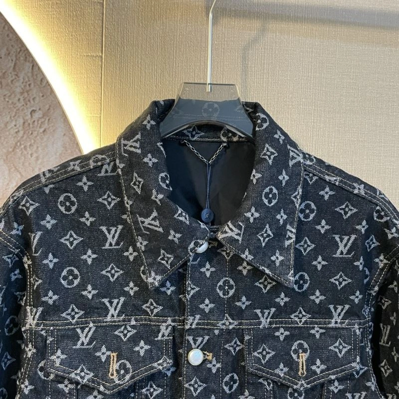 Louis Vuitton Outwear Cozy 138654