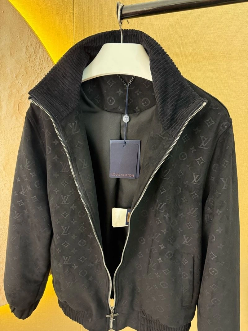 Louis Vuitton Outwear WeatherProof 138670