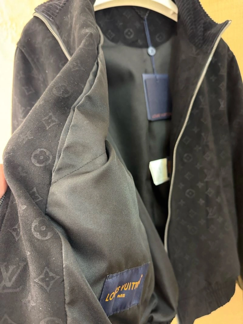 Louis Vuitton Outwear WeatherProof 138670