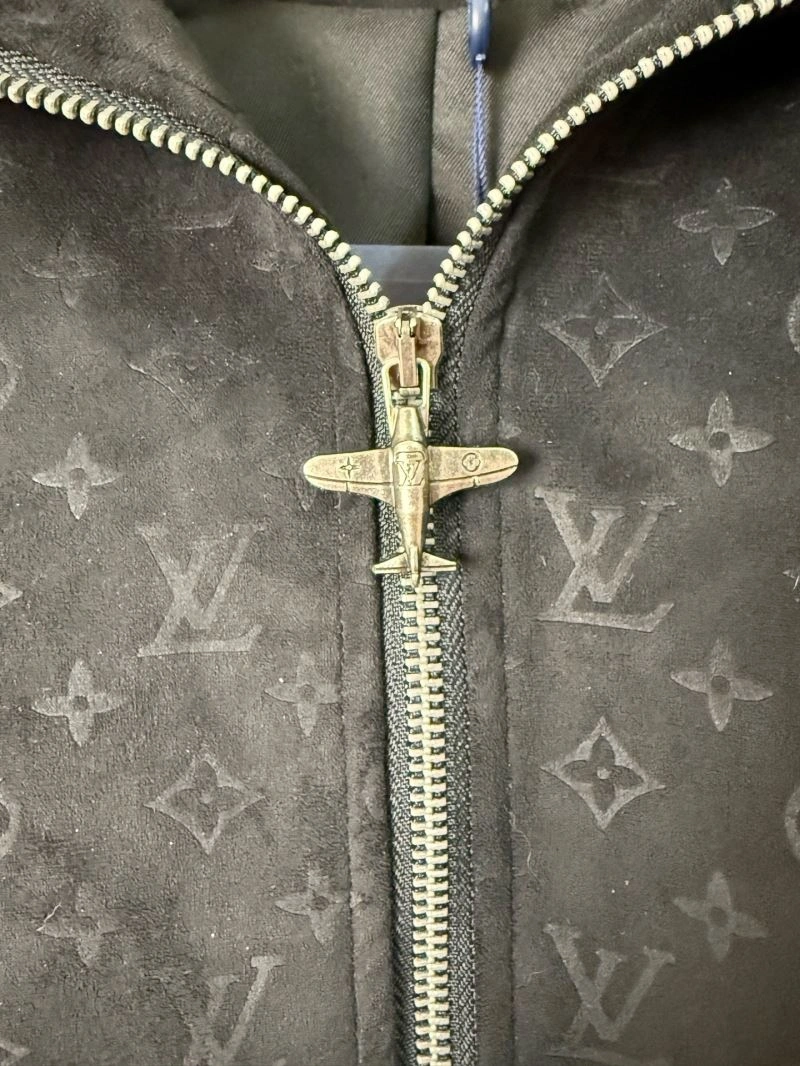 Louis Vuitton Outwear WeatherProof 138670