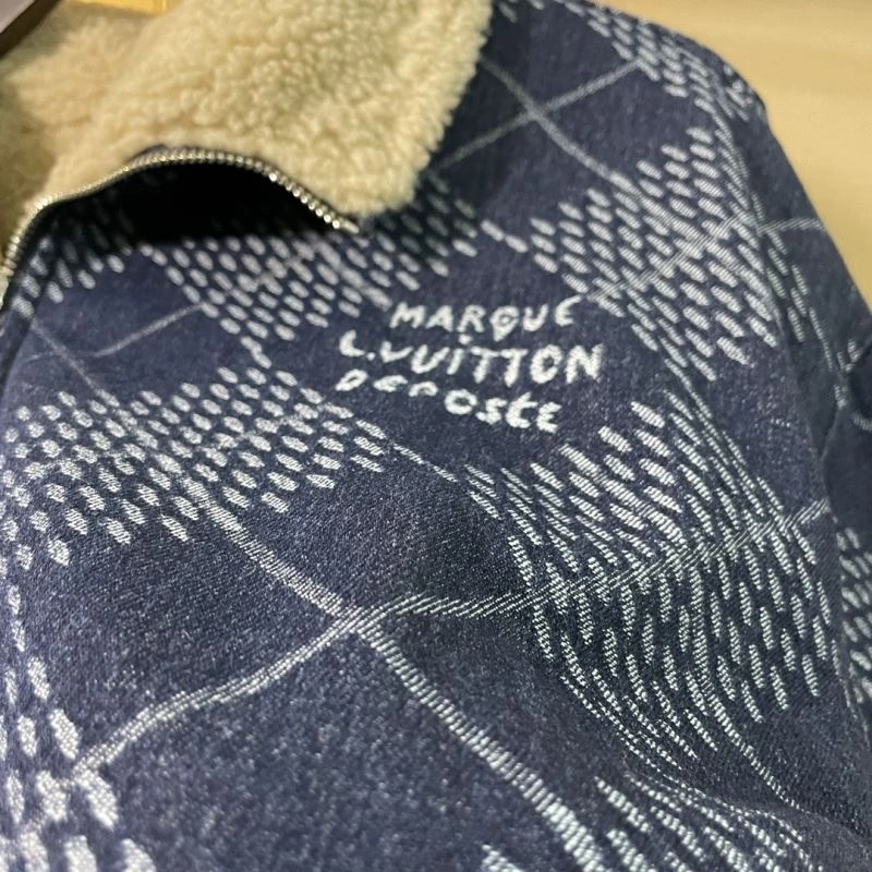 Louis Vuitton Outwear Premium 138648