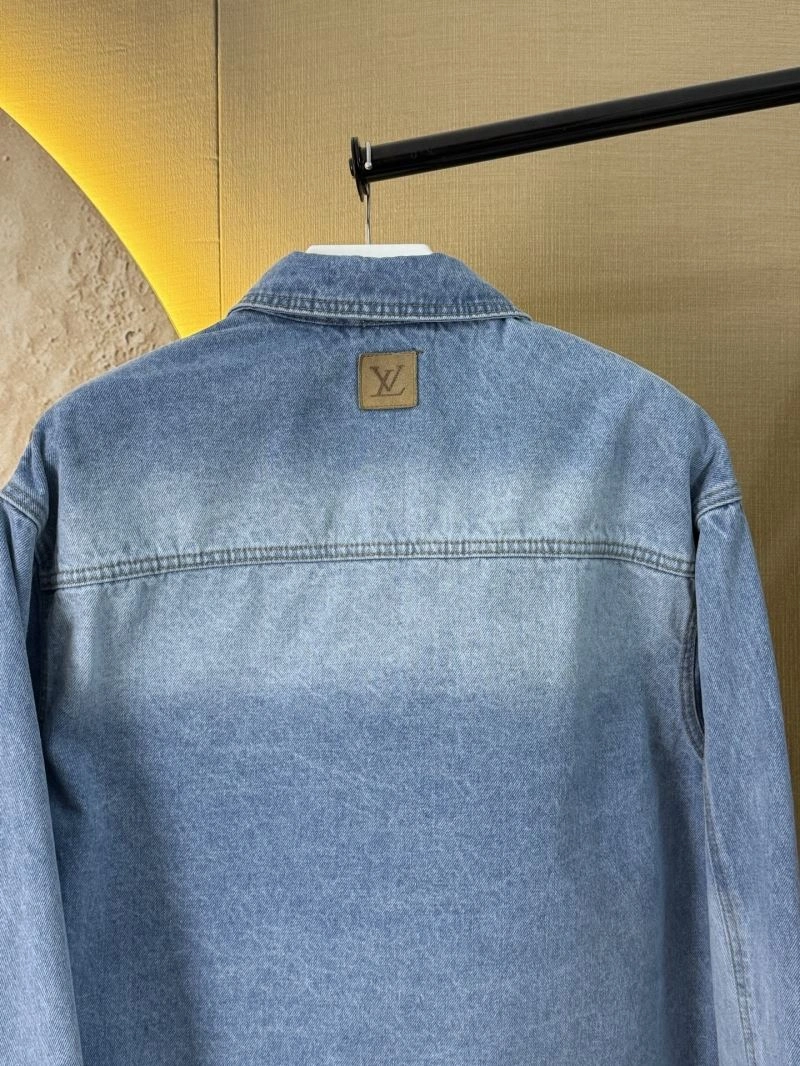 Lightweight Louis Vuitton Outwear 138644