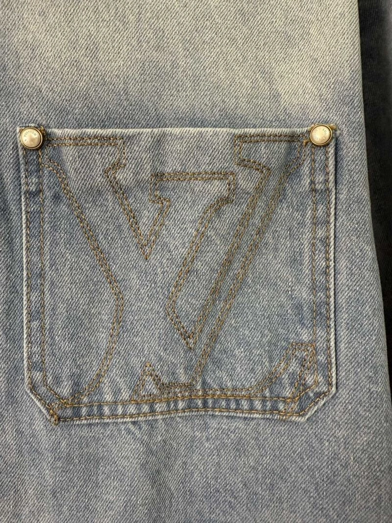 Lightweight Louis Vuitton Outwear 138644