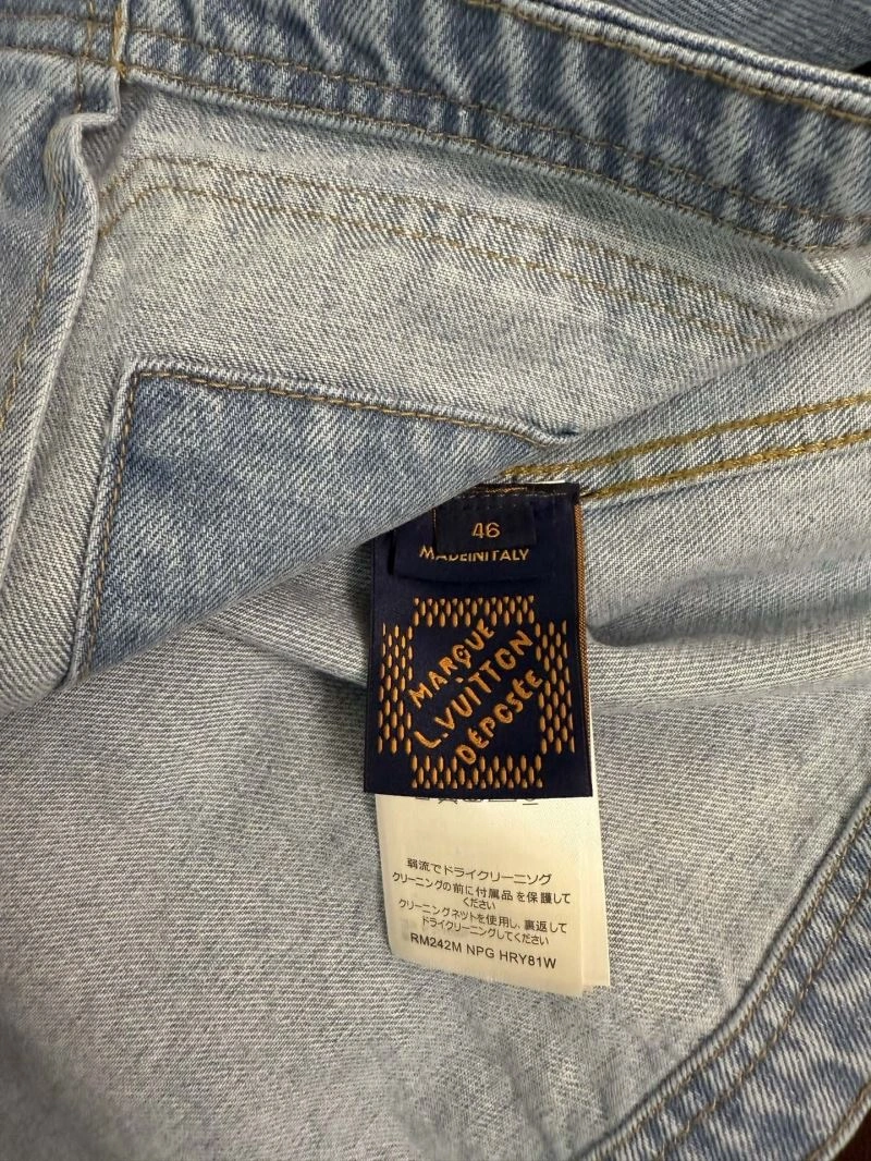 Lightweight Louis Vuitton Outwear 138644