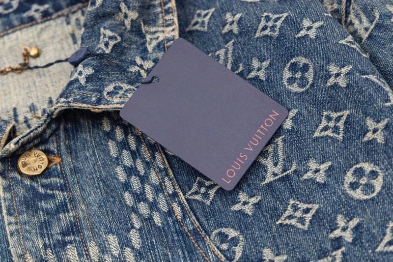Louis Vuitton Outwear Elegant 138642