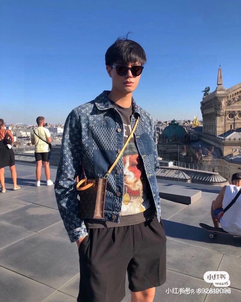Louis Vuitton Outwear Elegant 138642