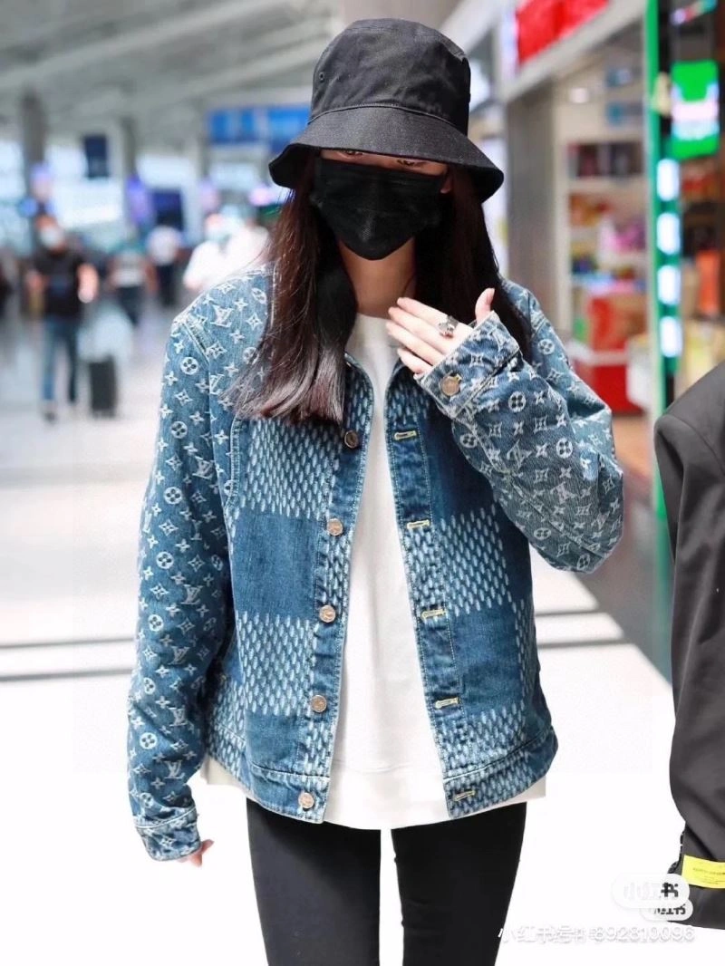 Louis Vuitton Outwear Elegant 138642