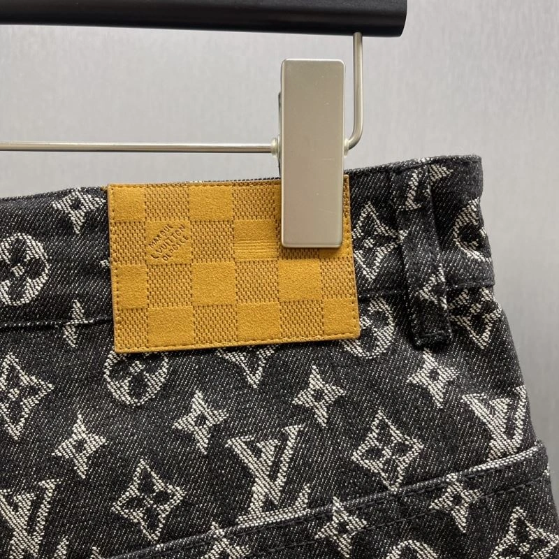 Modern Louis Vuitton Outwear 138645