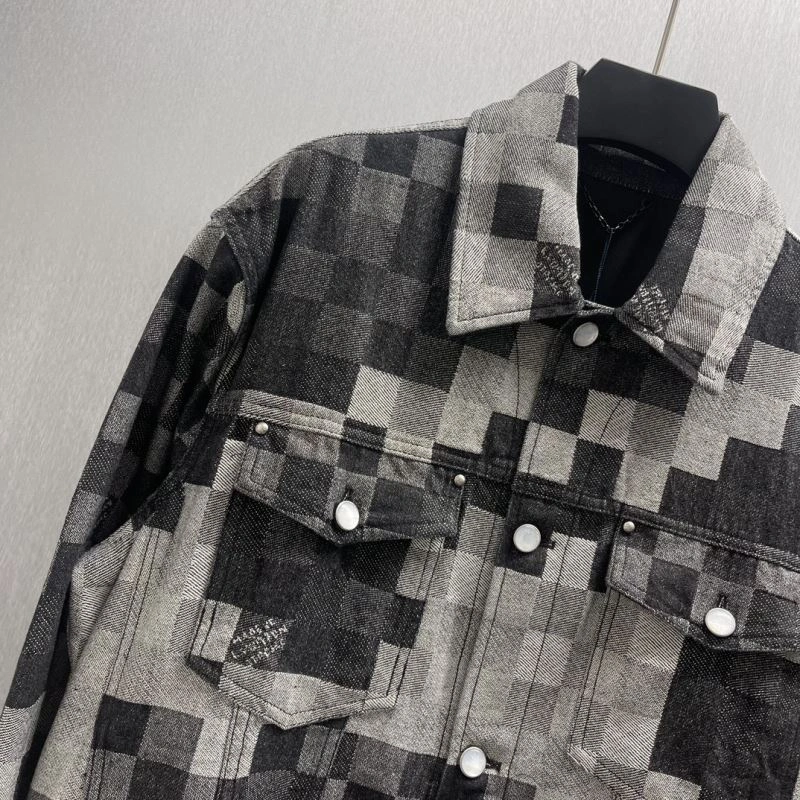 Thermal Louis Vuitton Outwear 138639
