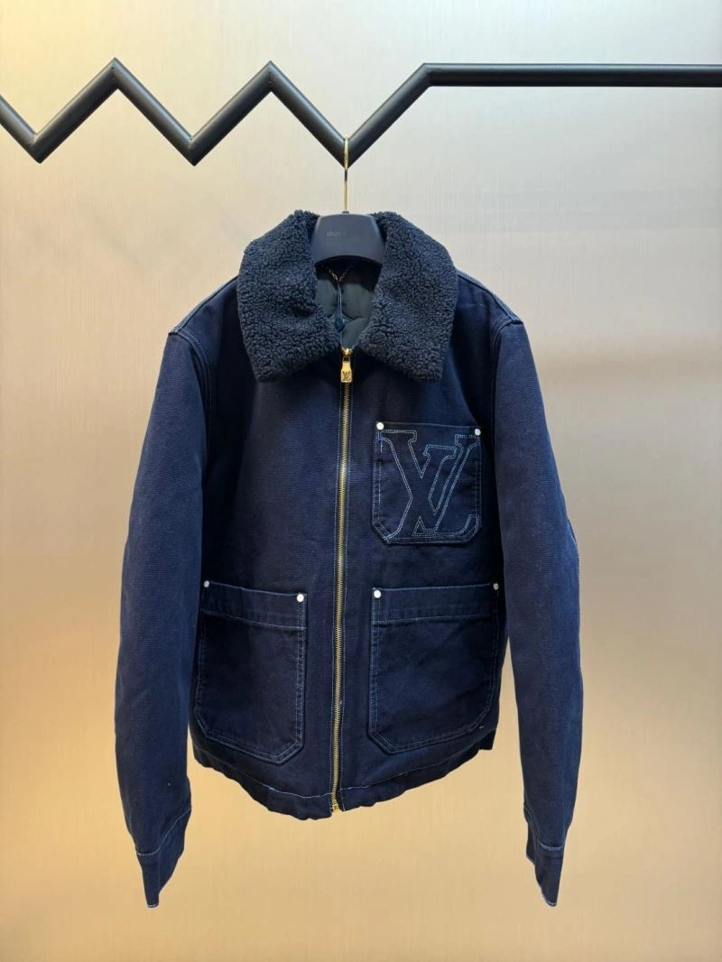 Soft Louis Vuitton Outwear 138625
