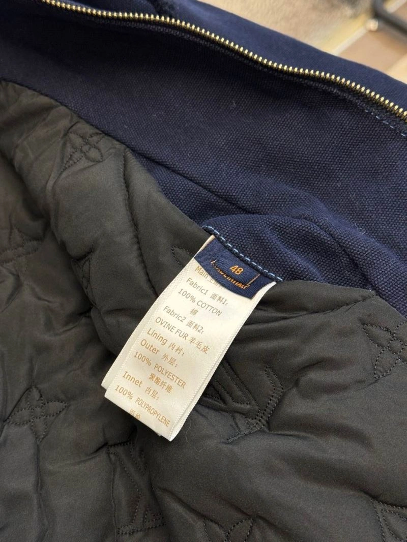Soft Louis Vuitton Outwear 138625
