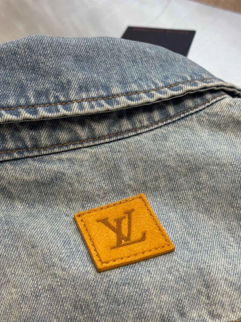 Louis Vuitton Outwear FreshLook 138623