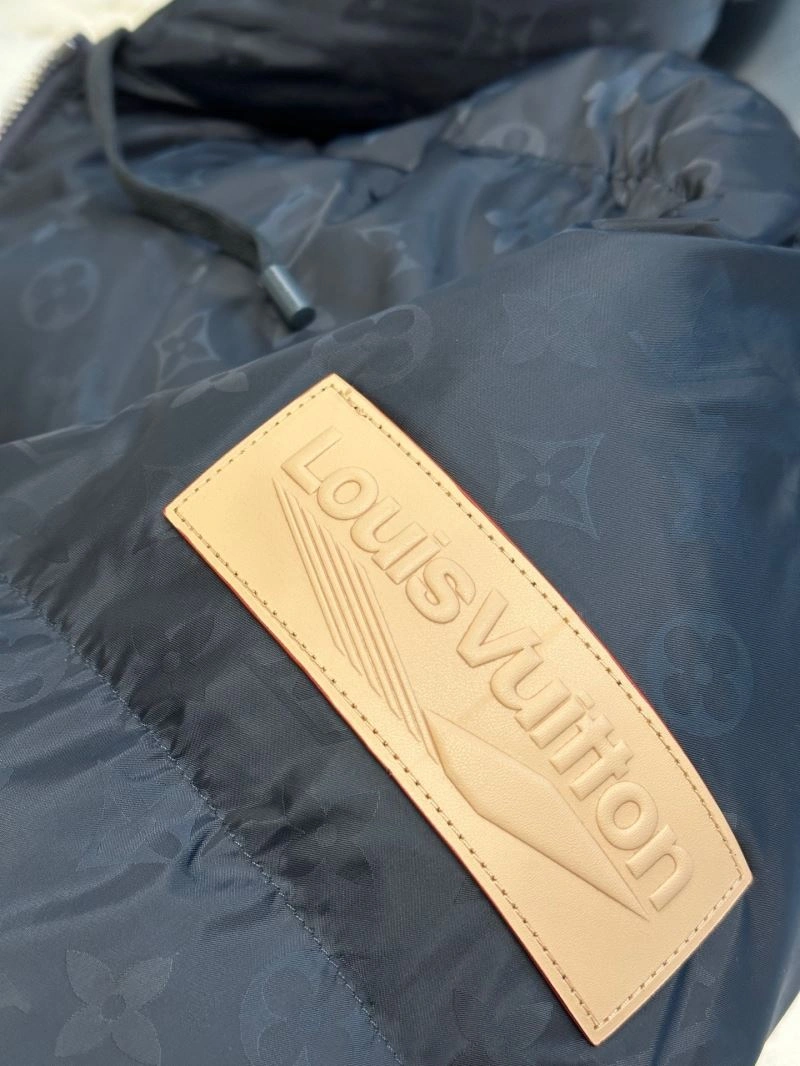 MoistureWicking Louis Vuitton Outwear 138629