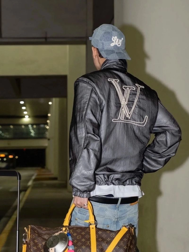Louis Vuitton Outwear Neat 138624