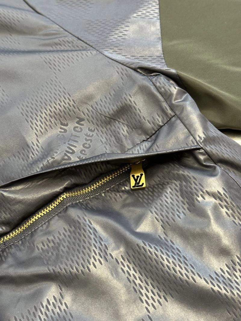 Louis Vuitton Outwear Effortless 138614