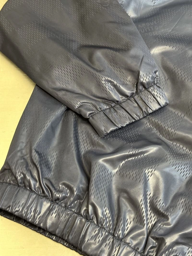Louis Vuitton Outwear Effortless 138614