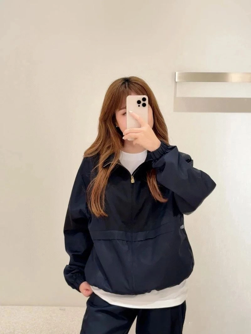 Louis Vuitton Outwear Effortless 138614