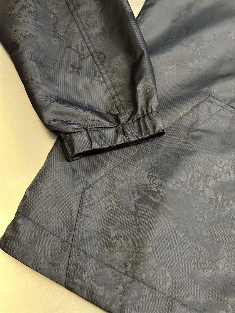 RelaxedFit Louis Vuitton Outwear 138615