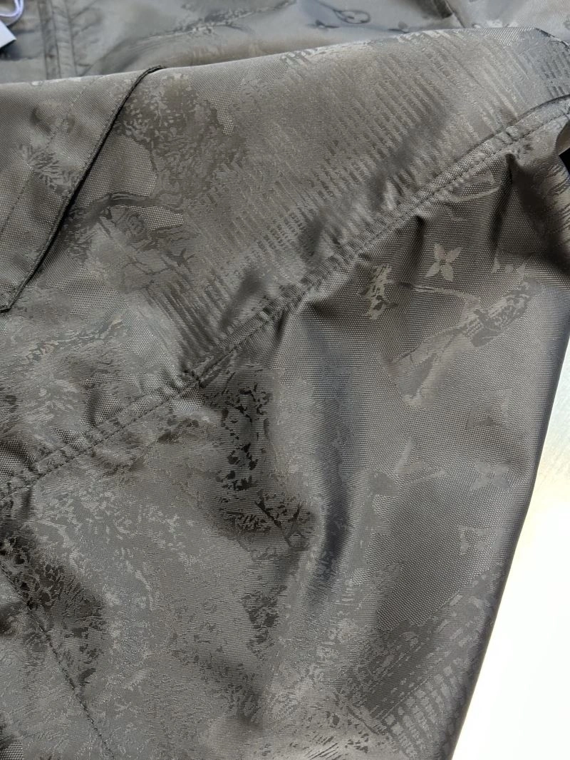 RelaxedFit Louis Vuitton Outwear 138615
