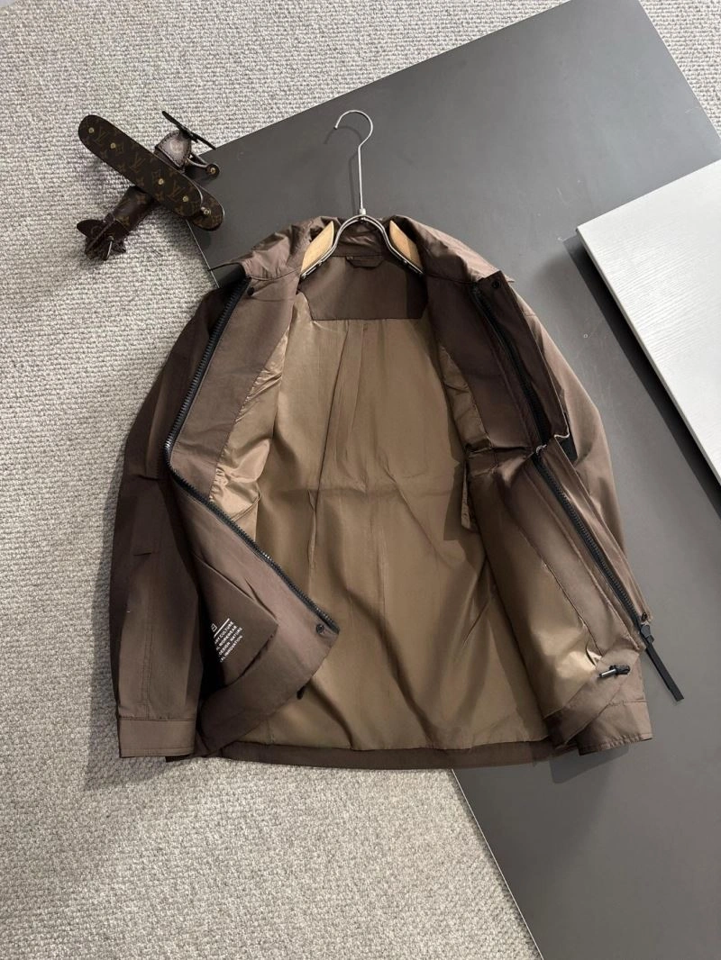 Louis Vuitton Outwear Practical 138605