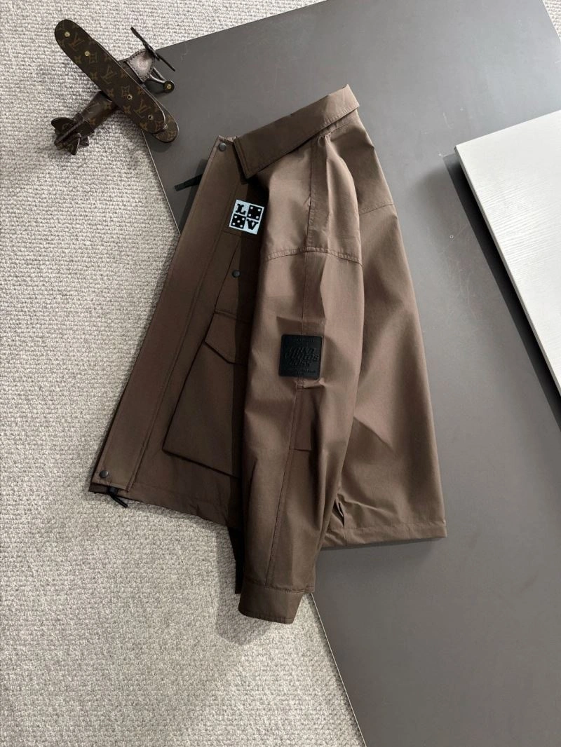 Louis Vuitton Outwear Practical 138605