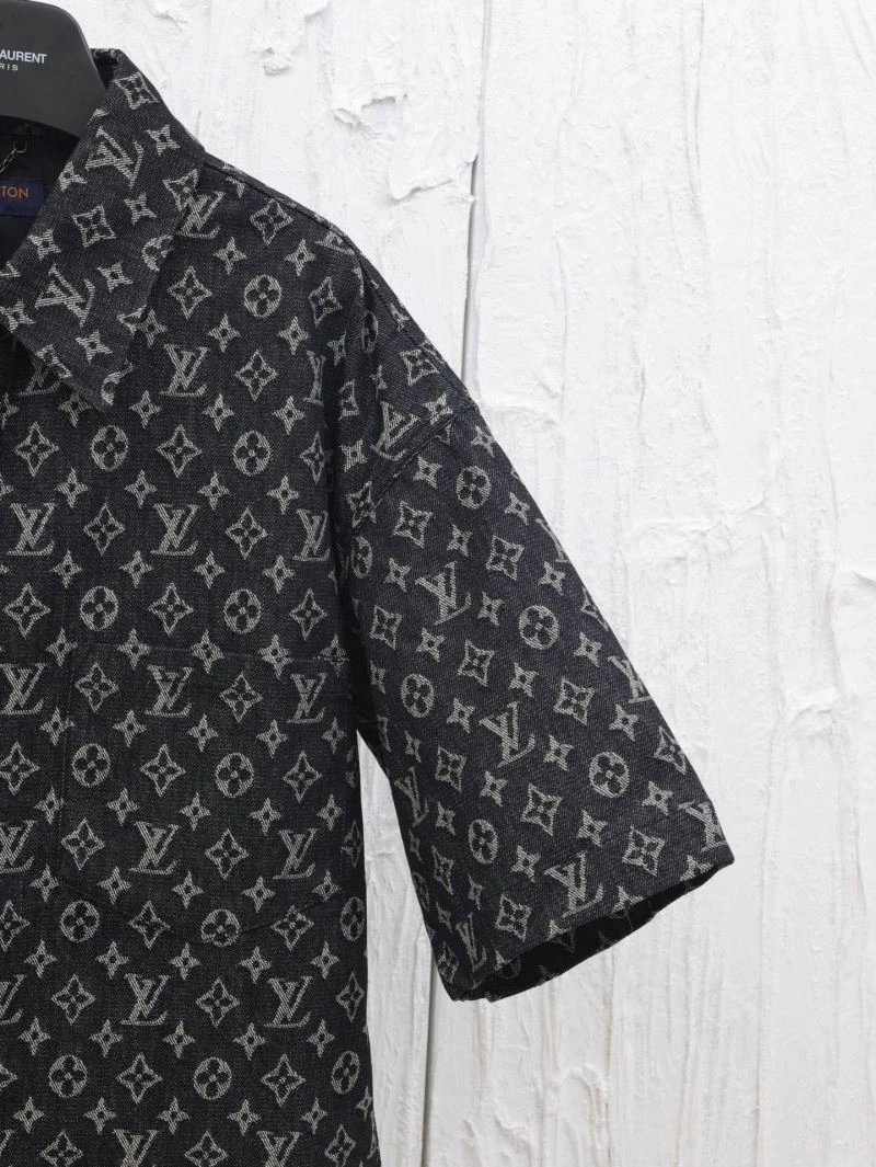 Louis Vuitton Outwear ZipUp 138611