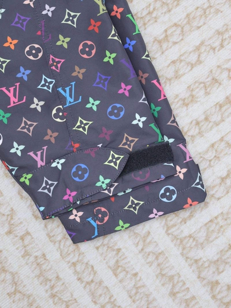 FashionForward Louis Vuitton Outwear 138618