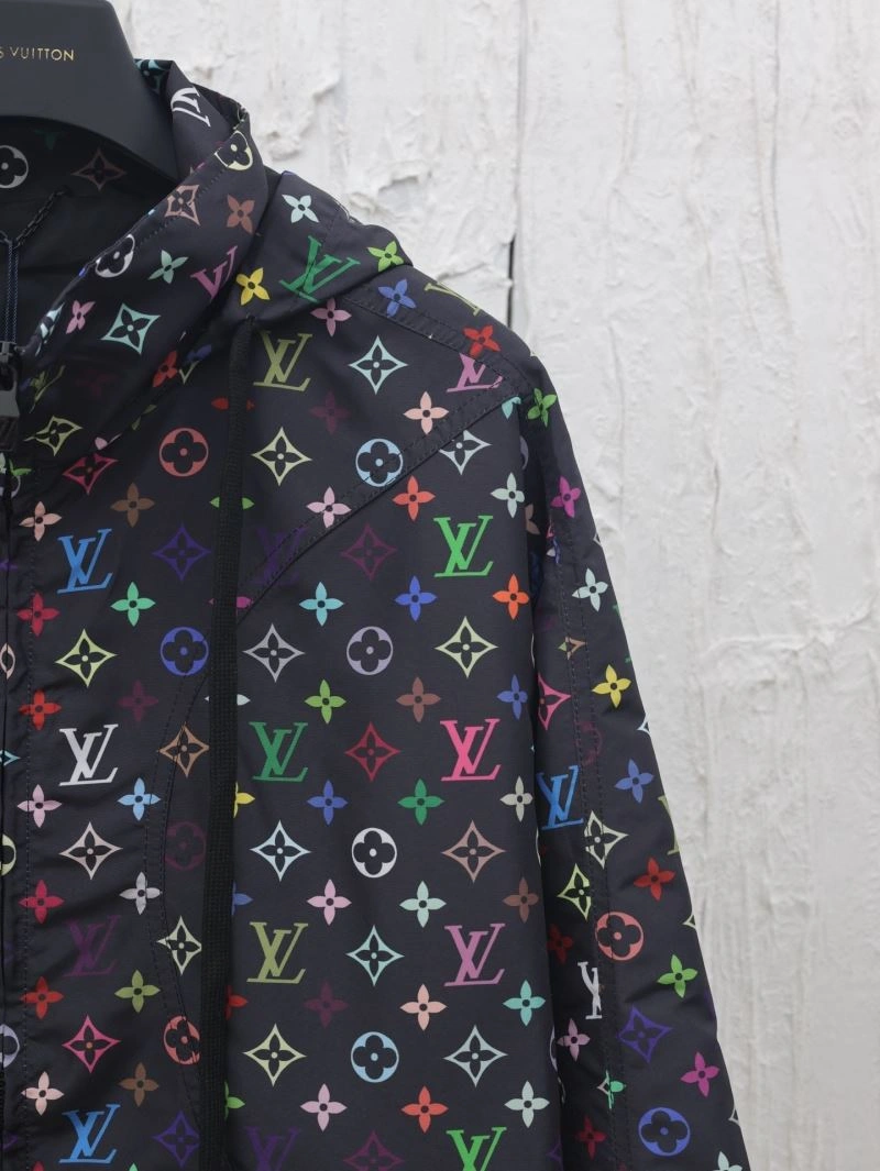 FashionForward Louis Vuitton Outwear 138618