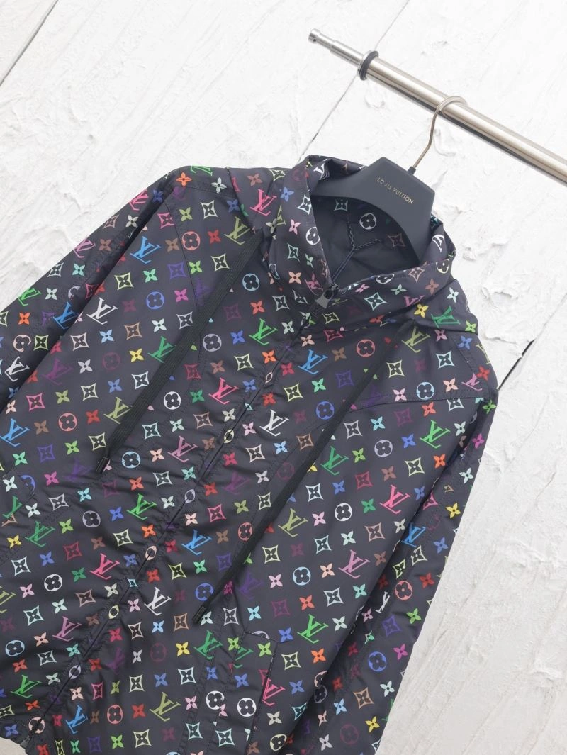 FashionForward Louis Vuitton Outwear 138618