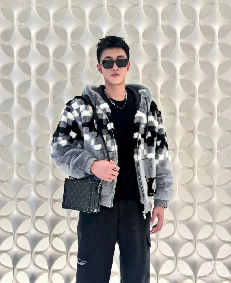 Louis Vuitton Outwear TechFriendly 138628