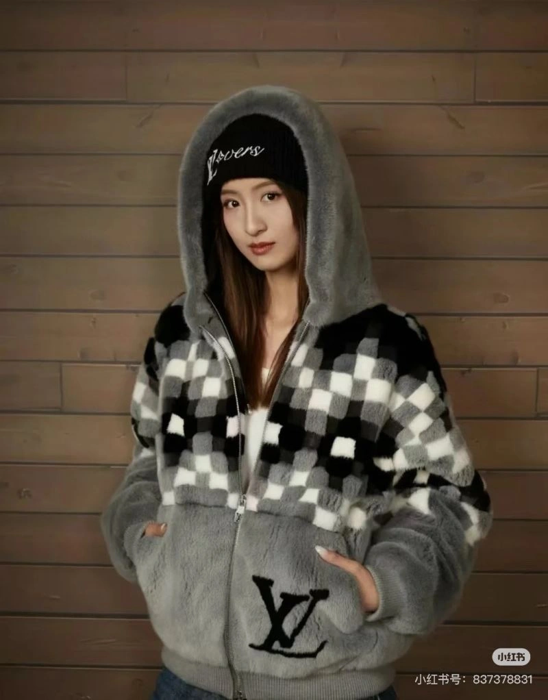 Louis Vuitton Outwear TechFriendly 138628