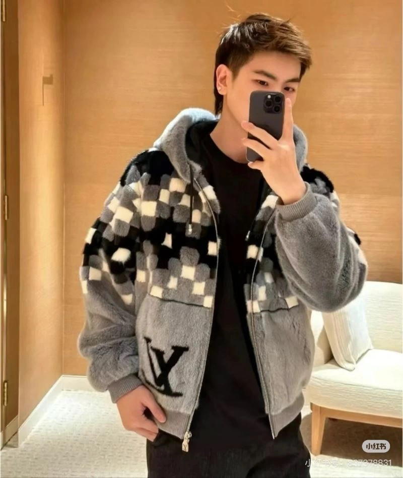 Louis Vuitton Outwear TechFriendly 138628