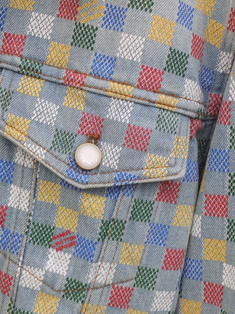 Sophisticated Louis Vuitton Outwear 138633