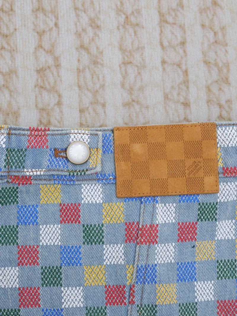 Sophisticated Louis Vuitton Outwear 138633