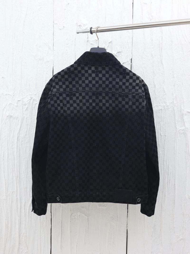 Louis Vuitton Outwear Sleek 138631