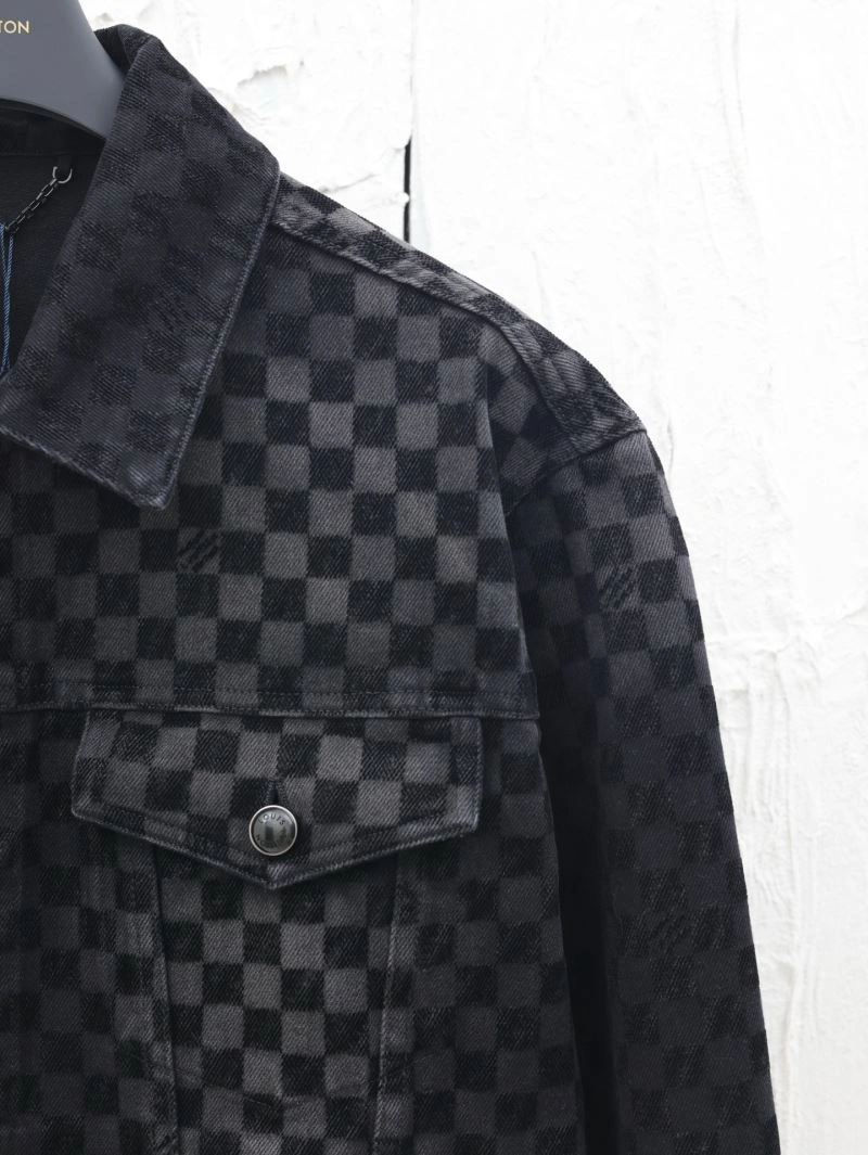 Louis Vuitton Outwear Sleek 138631