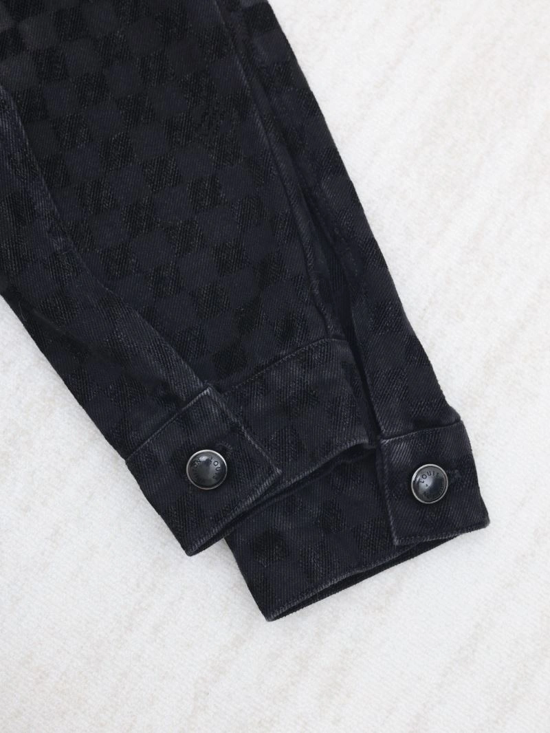 Louis Vuitton Outwear Sleek 138631