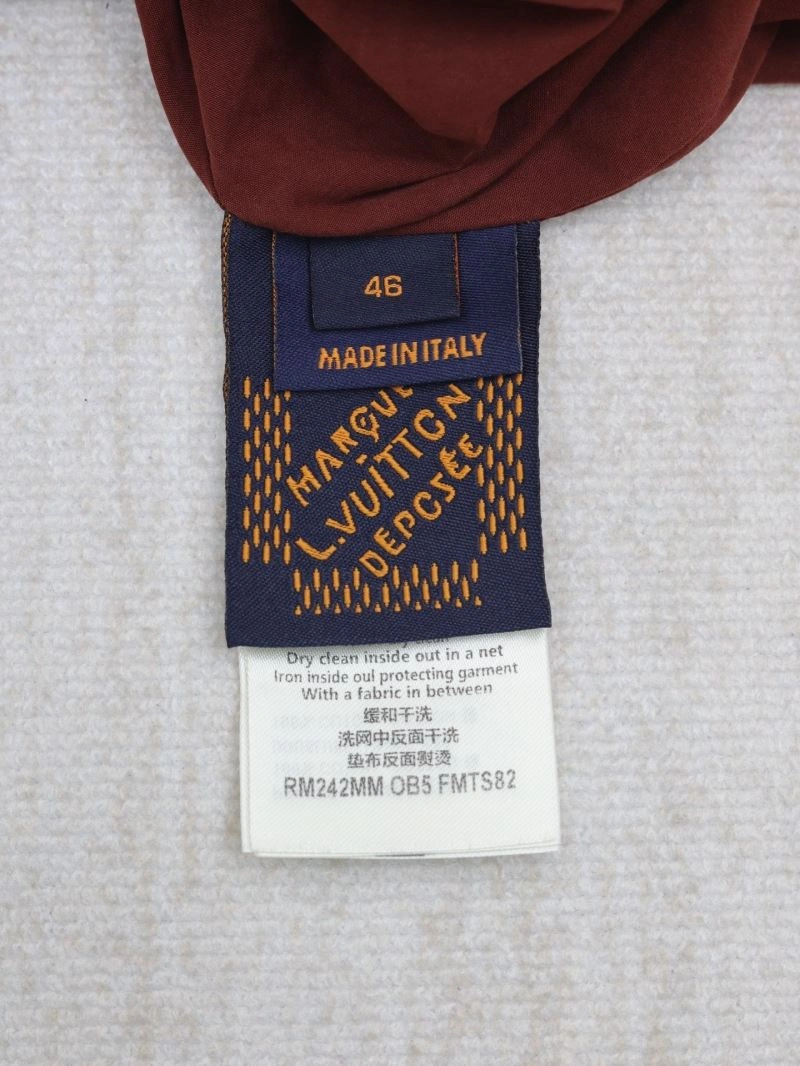 Sporty Louis Vuitton Outwear 138632