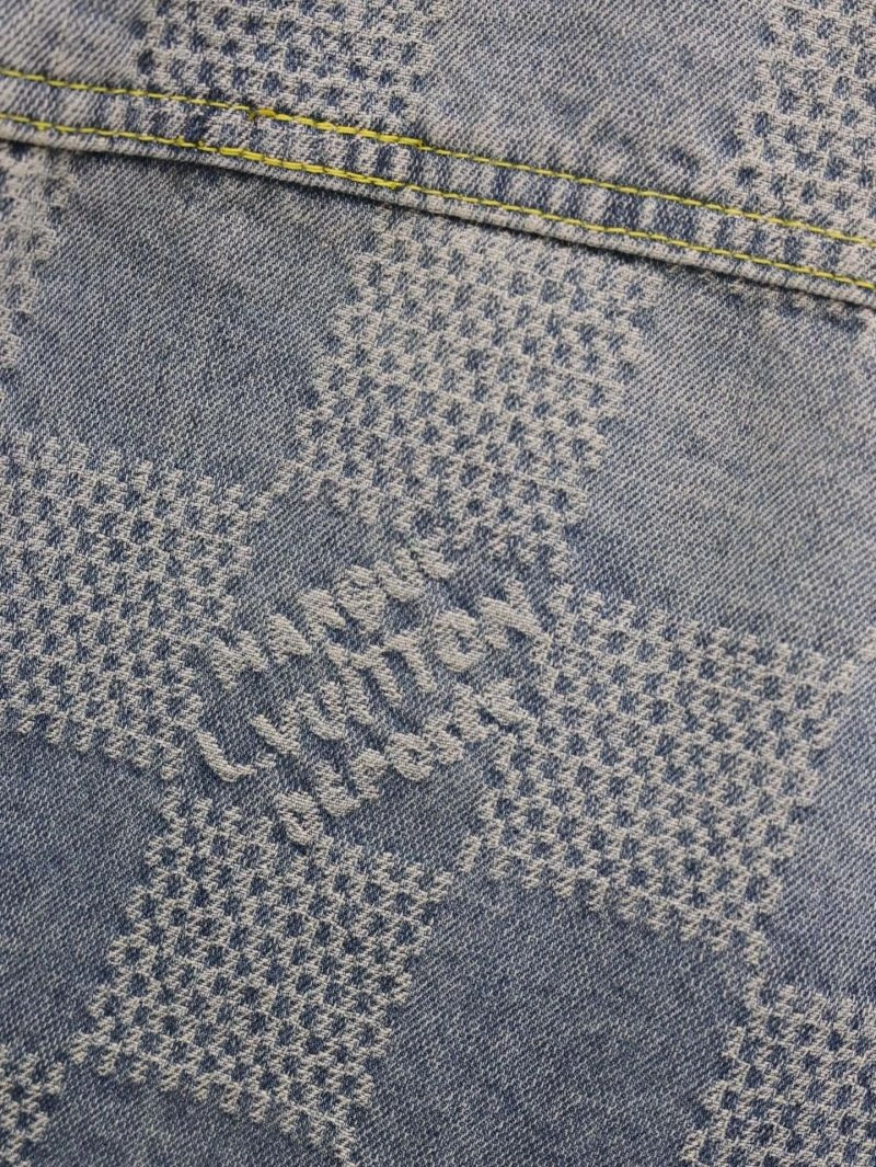 Practical Louis Vuitton Outwear 138612
