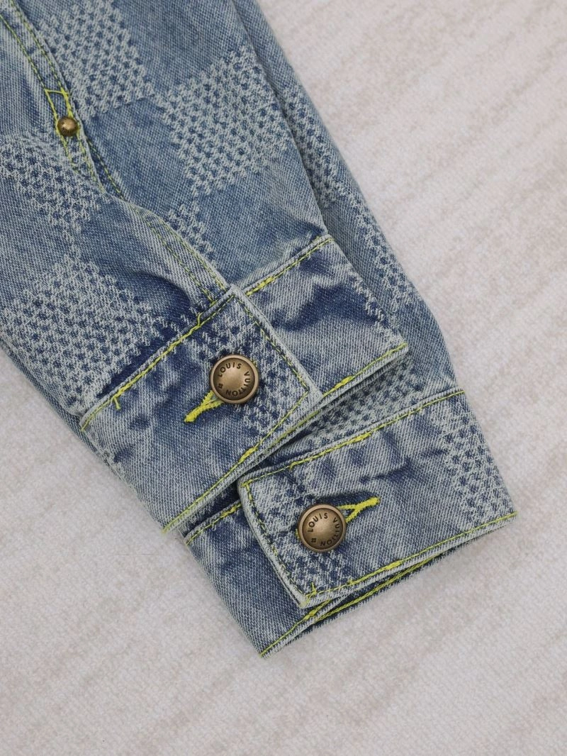 Practical Louis Vuitton Outwear 138612