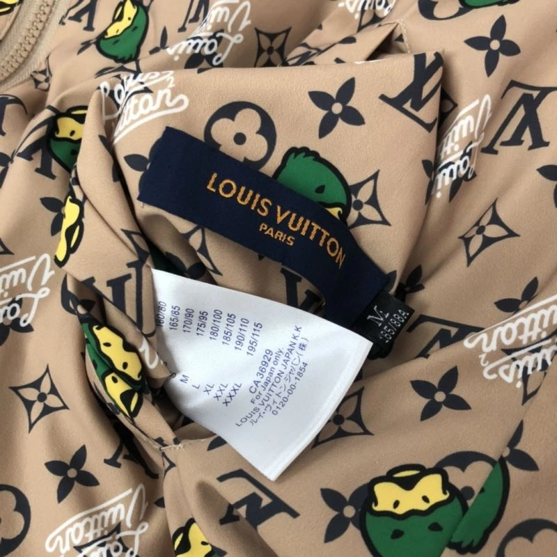 Louis Vuitton Outwear Flexible 139114