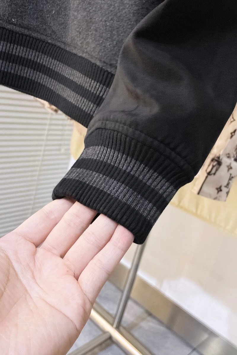 Louis Vuitton Outwear Cozy 139107