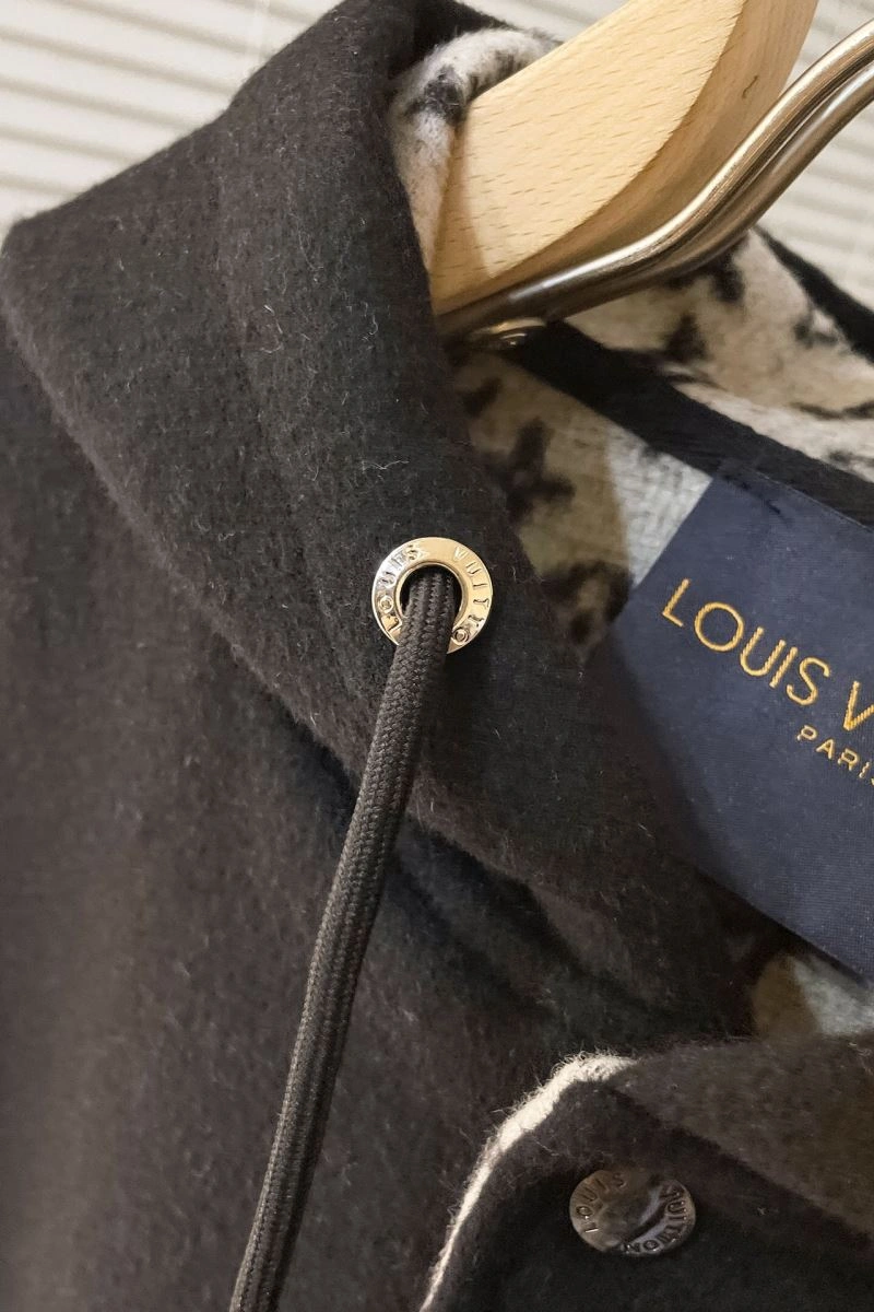 Attractive Louis Vuitton Outwear 139102